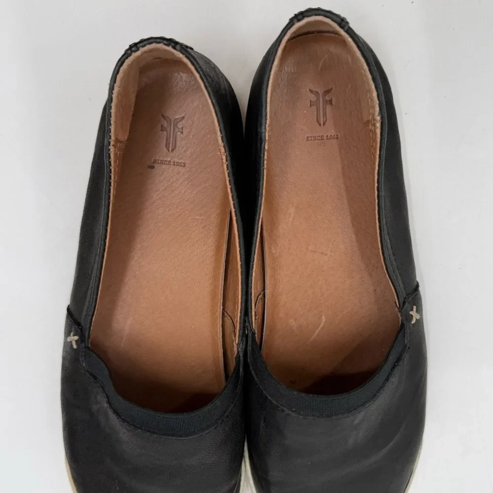 Frye Melanie Leather Slip On Shoes in Black | Size 8M
